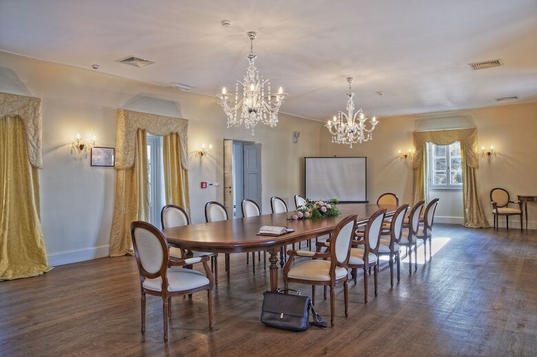 Hotel Martinis Marchi