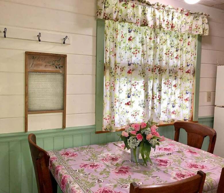 Taylor Made Bed And Breakfast