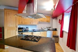 Acorn - Kamen House Apartments
