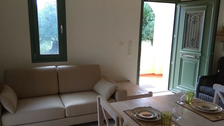 Villa Elaionas 1
