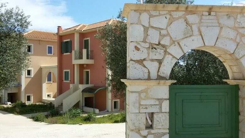 Villa Elaionas 1