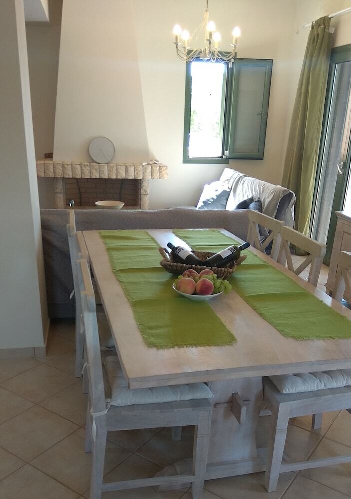 Villa Elaionas 1