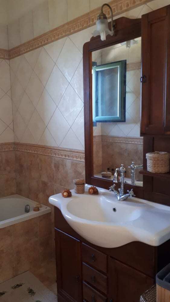 Villa Elaionas 1