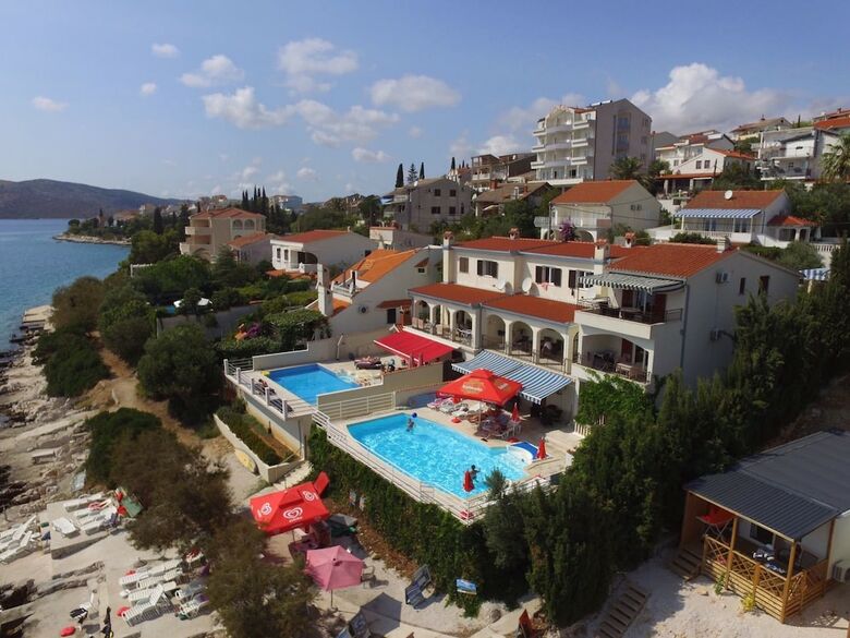 Apartments Anka