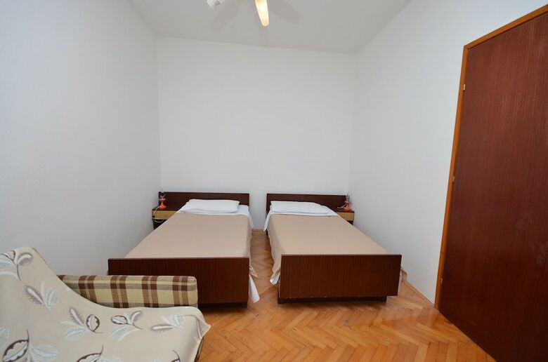 Apartments Zlatko