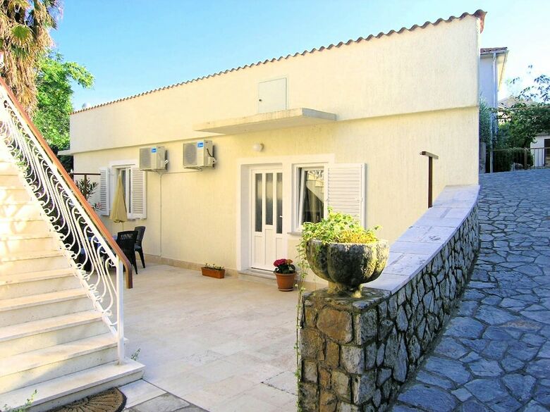 Apartment Maja-marin