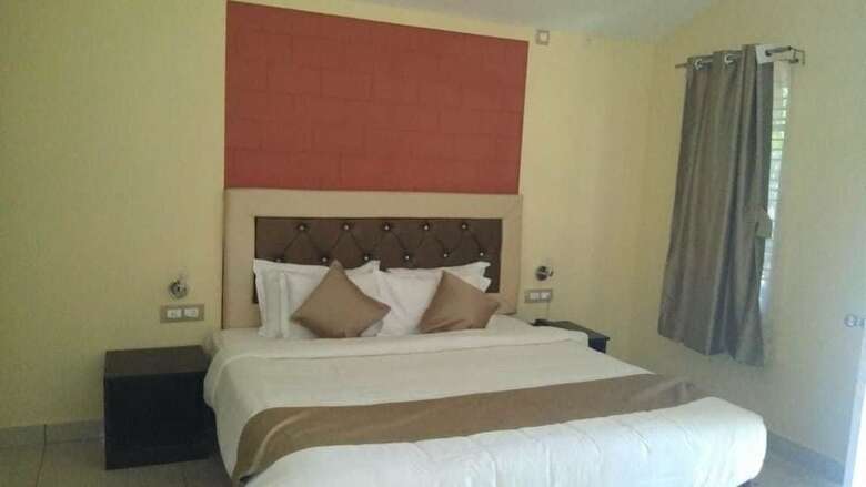 Hotel Hoysala Resort