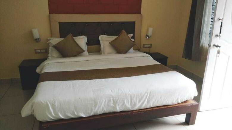 Hotel Hoysala Resort