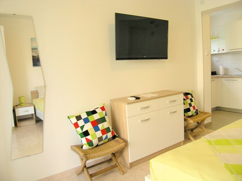 Apartment Leo