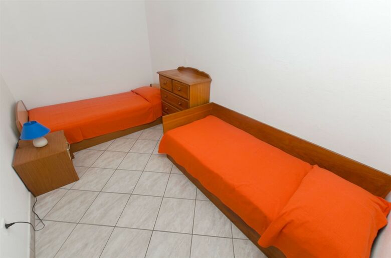 Apartments Jakov