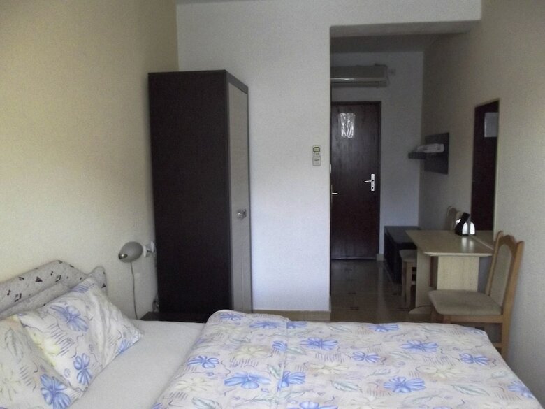 Apartment And Rooms Antun