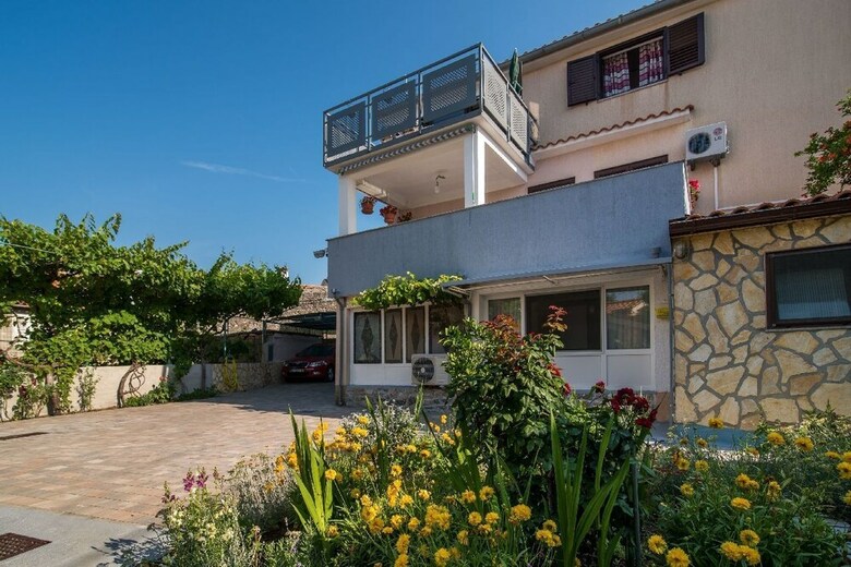 Apartment Sandra
