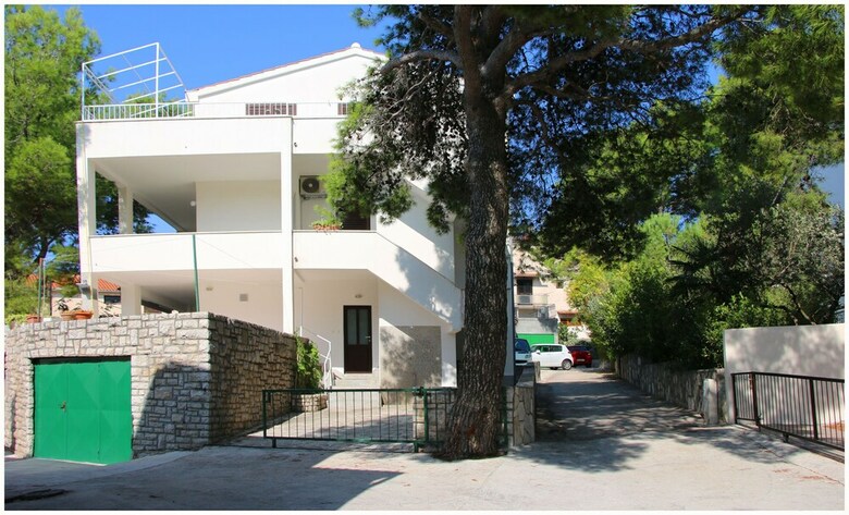Apartment Tamara Pine Trees & Beach