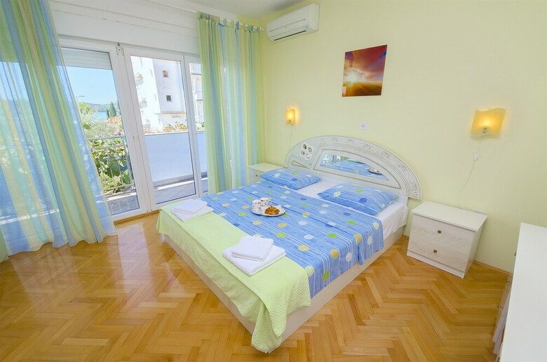 Apartments Maslina