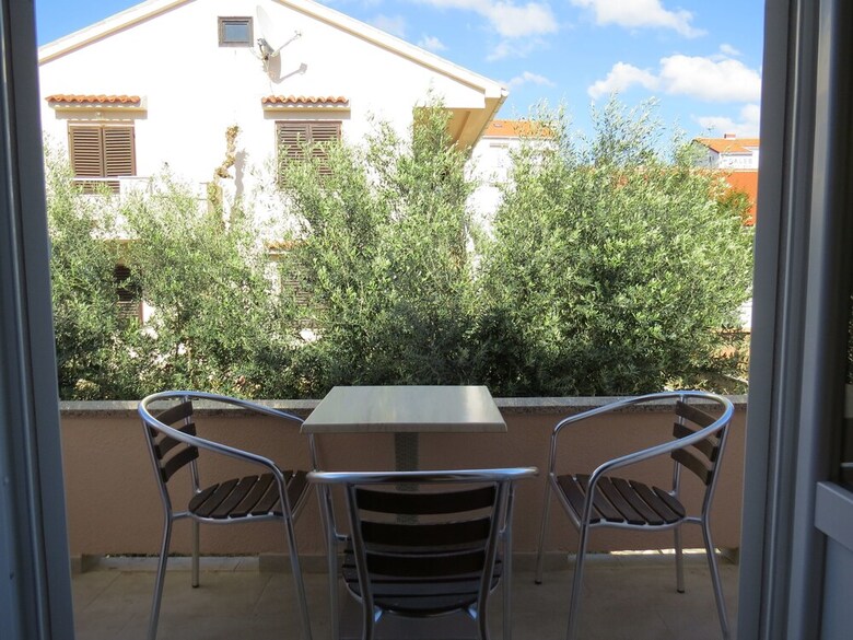 Apartment And Rooms Amenka