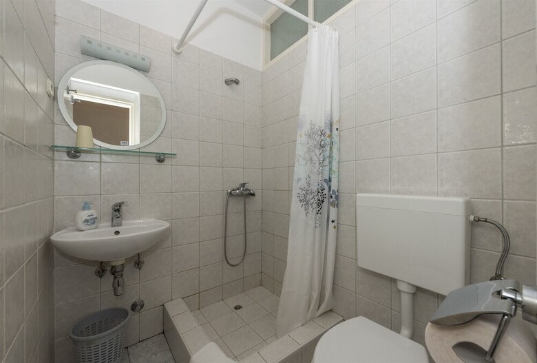 Apartment And Rooms Amenka