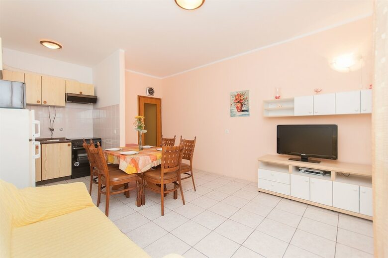 Apartments Ivica