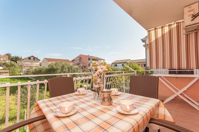 Apartments Ivica