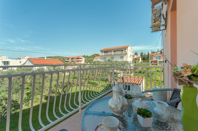 Apartments Ivica