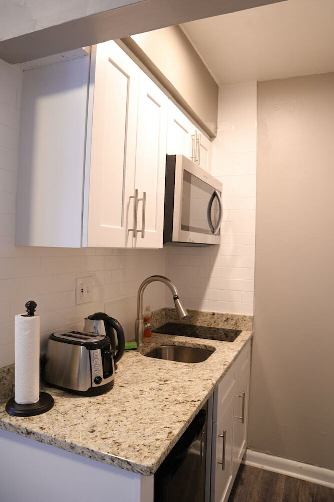 Midtown Suites