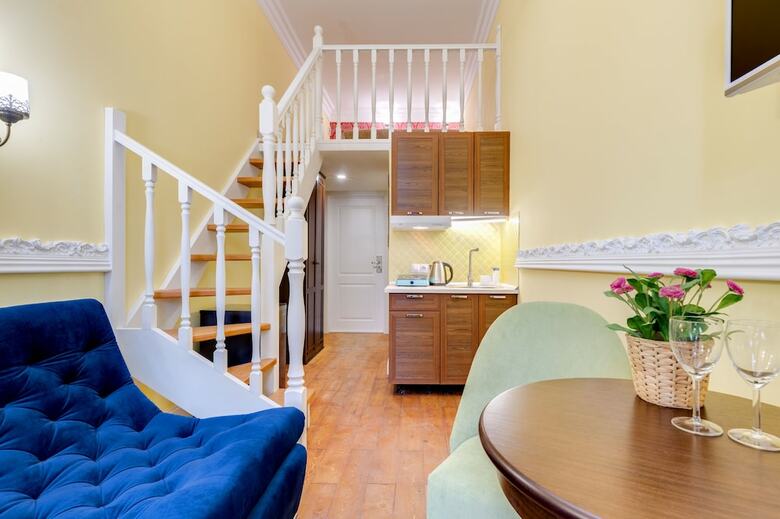 Colorspb Aparthotel Consular House