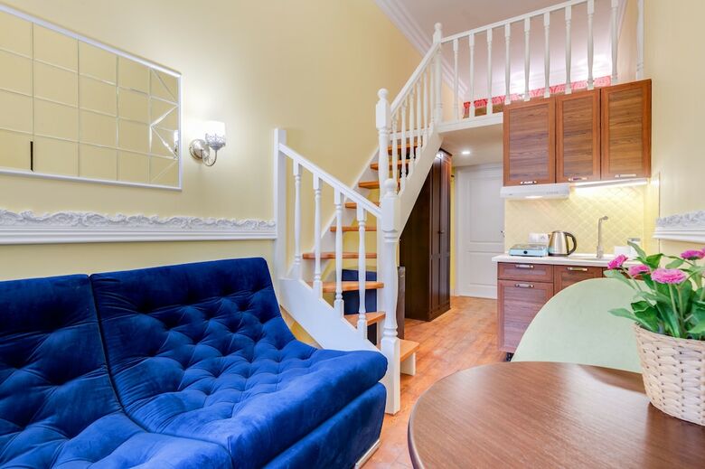 Colorspb Aparthotel Consular House