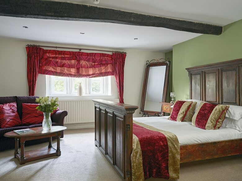 Tennant Arms Hotel