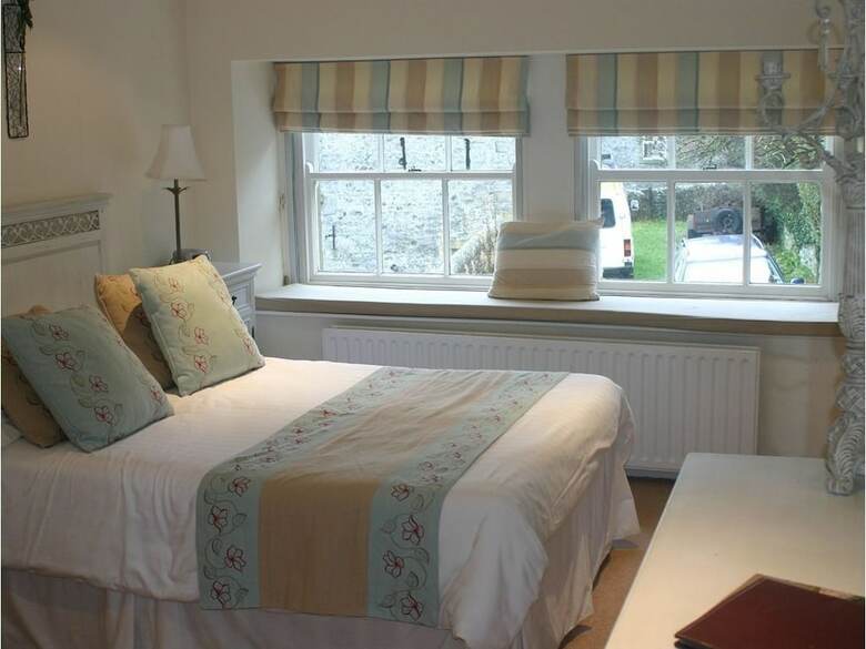 Tennant Arms Hotel