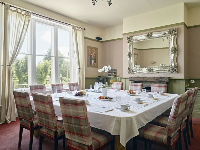Tennant Arms Hotel