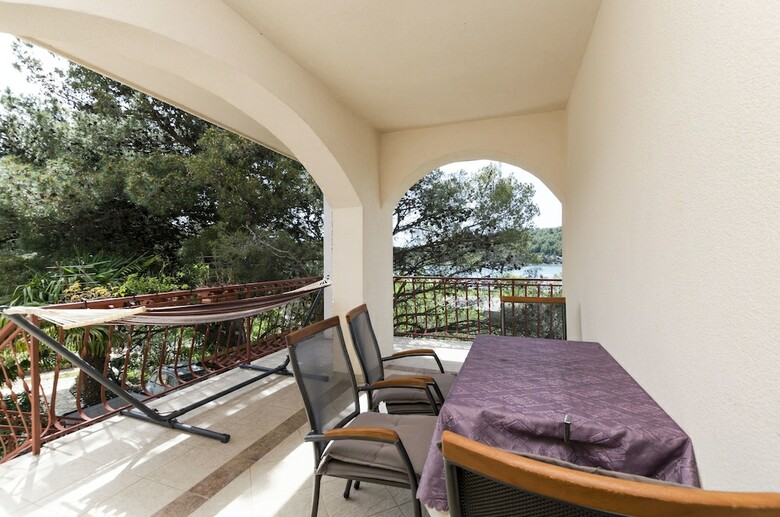 Apartments Davor