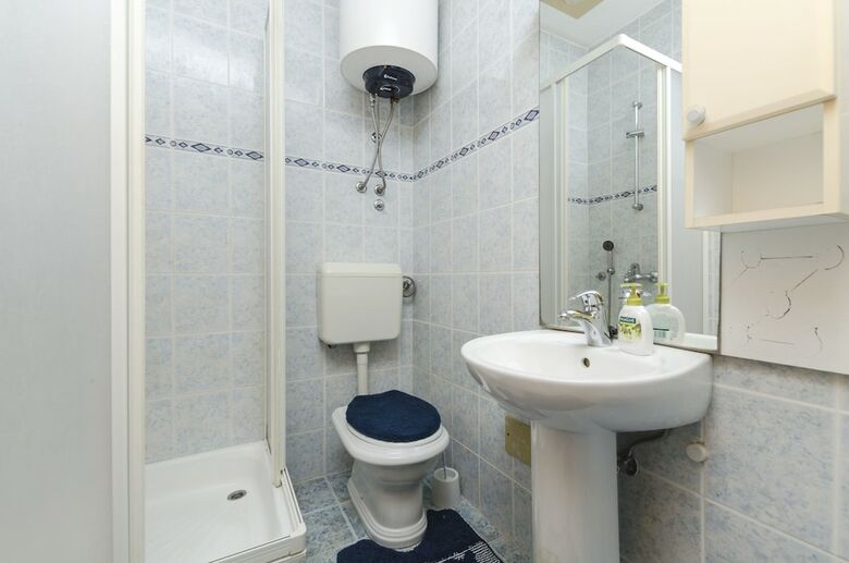 Apartments Davor