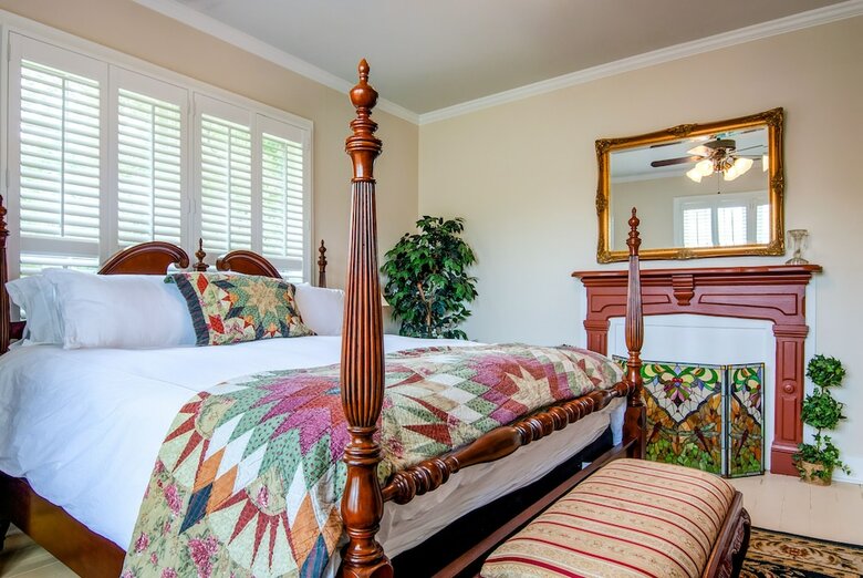 Bed & Breakfast Tolley House