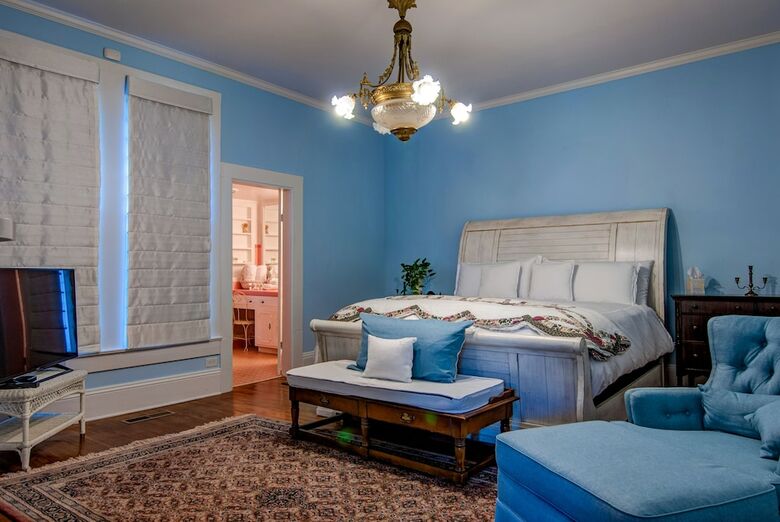Bed & Breakfast Tolley House