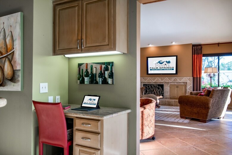 Alcatraz Pga West Stadium Three-bedroom Condo