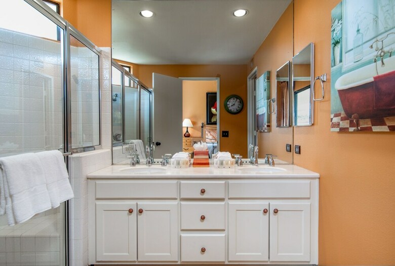 Alcatraz Pga West Stadium Three-bedroom Condo