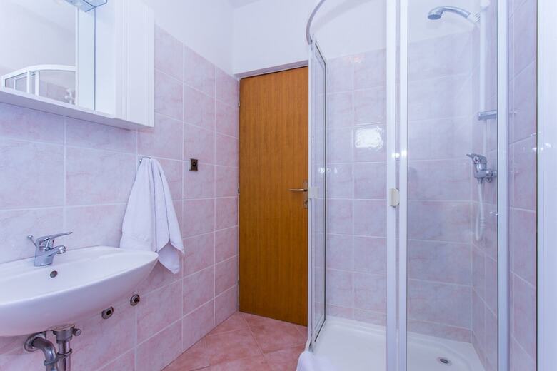 Apartments And Rooms Slavica
