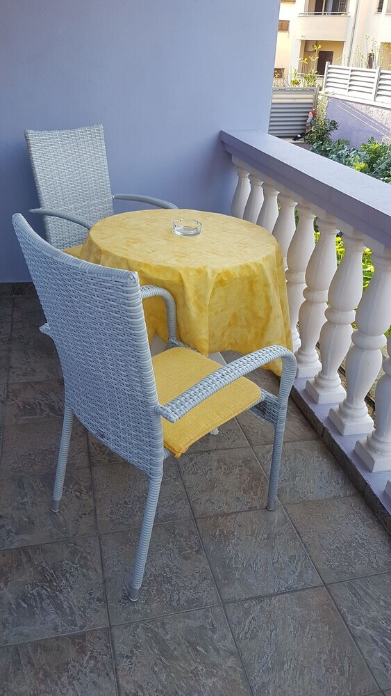 Apartments And Rooms Slavica