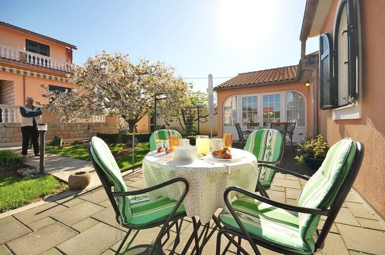 Apartments Gorana