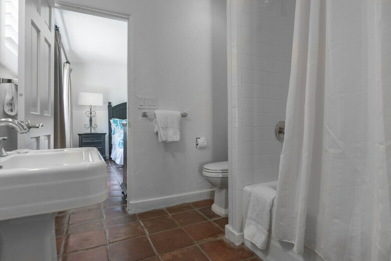 The Lucy House Five Bedroom House