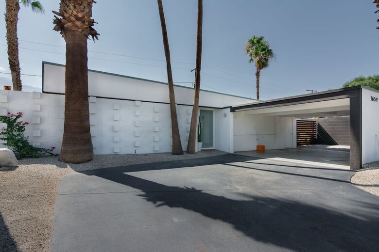 Ps Wexler Home Three Bedroom House