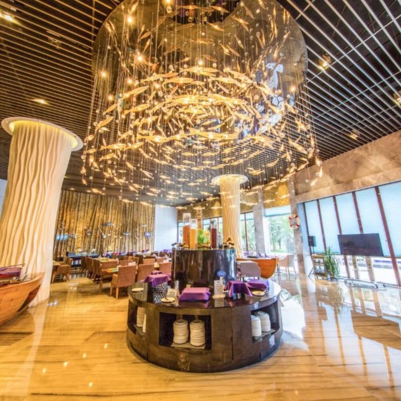 Days Hotel & Suites Yangjiang