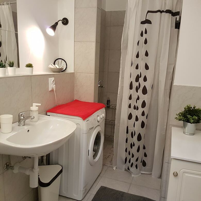 Apartment Relo