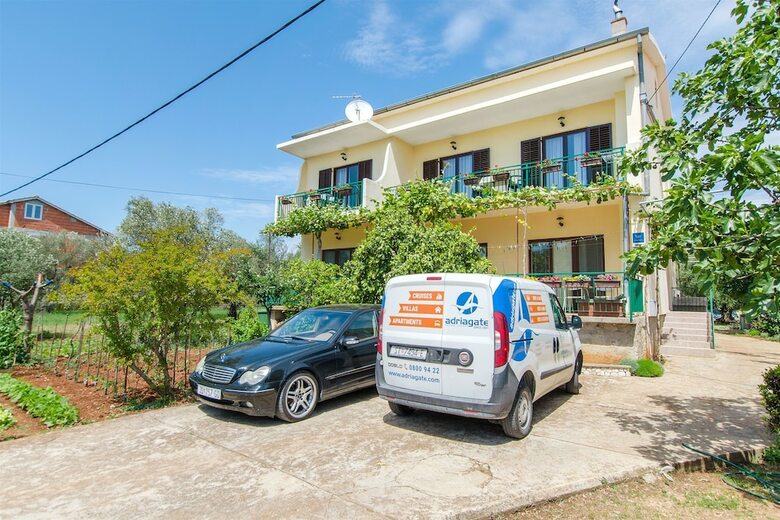Apartments And Room Kasijan