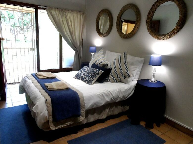 Hotel A Cherry Lane Self Catering And B&B