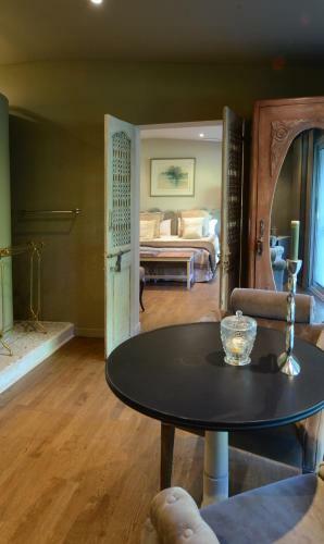 Bed & Breakfast Domaine De Mejeans