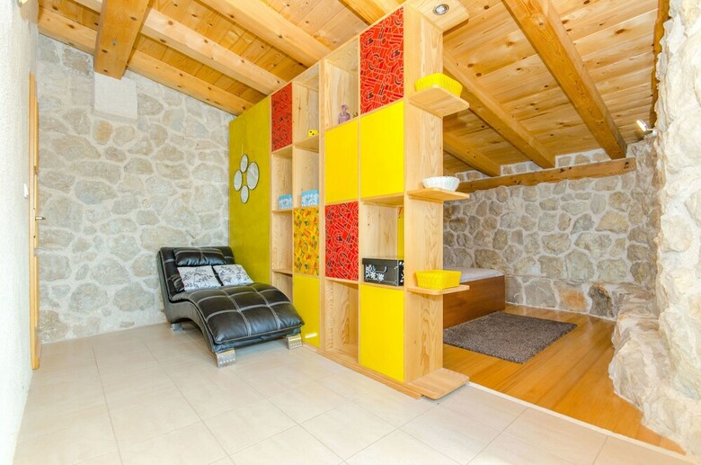 Apartamentos House Sre?ko