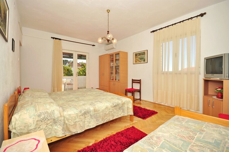Apartments And Rooms Anka