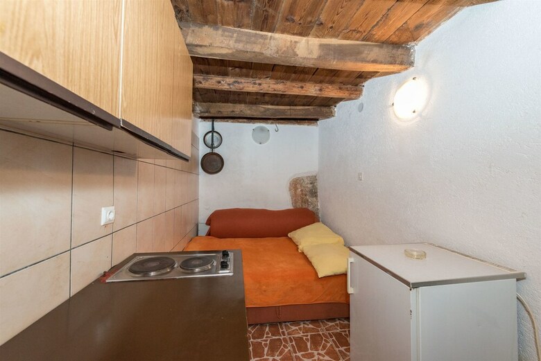 House Ivane?a