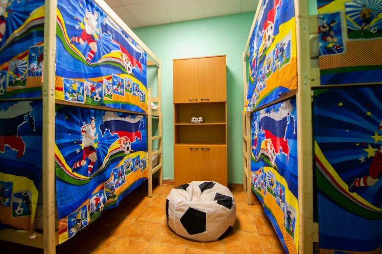 Hostal Hostel Champion