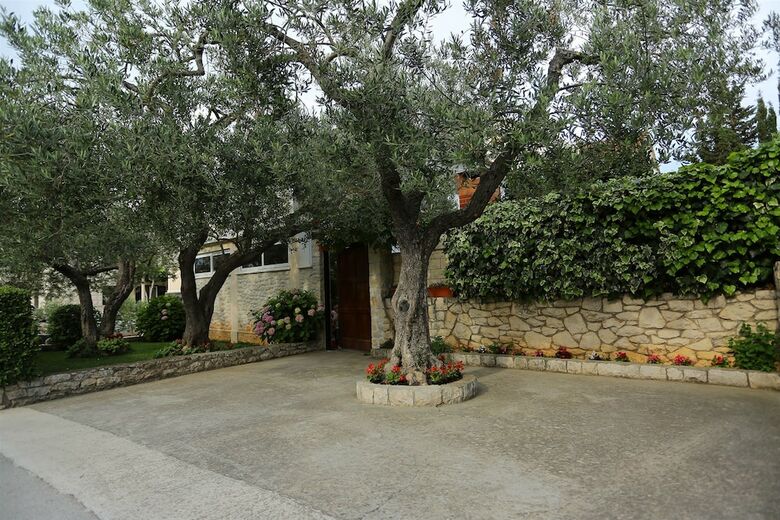 Apartments Andrea
